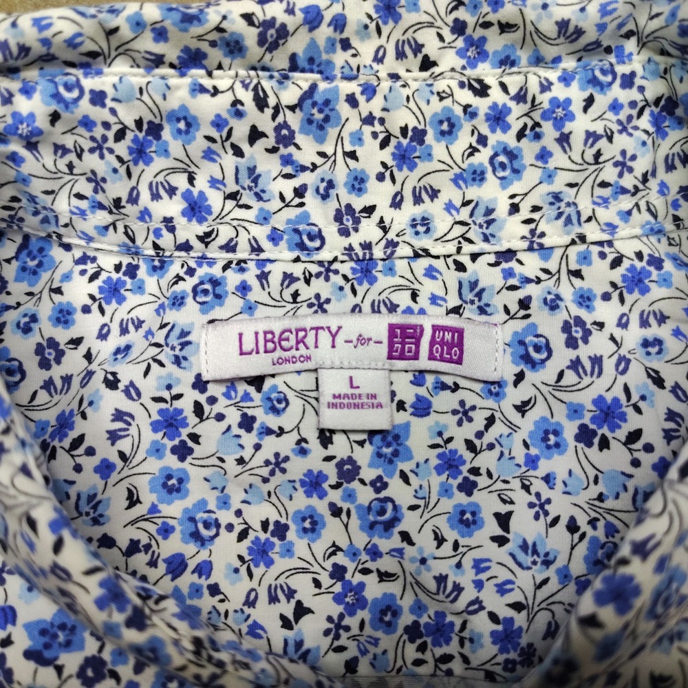 Uniqlo x Liberty of London Shirt Mens L Blue Ditsy Floral Short Sleeve Button Up - Picture 3 of 7